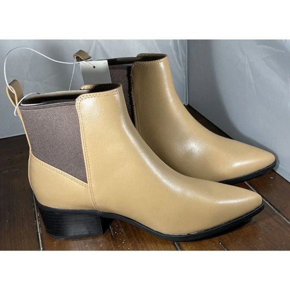 A New Day Tan Gwen Faux‎ Leather Low Shaft Ankle Heeled Boots Size 7 NEW - Picture 2 of 5